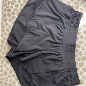 Hotty Hot shorts! 2.5” 🖤